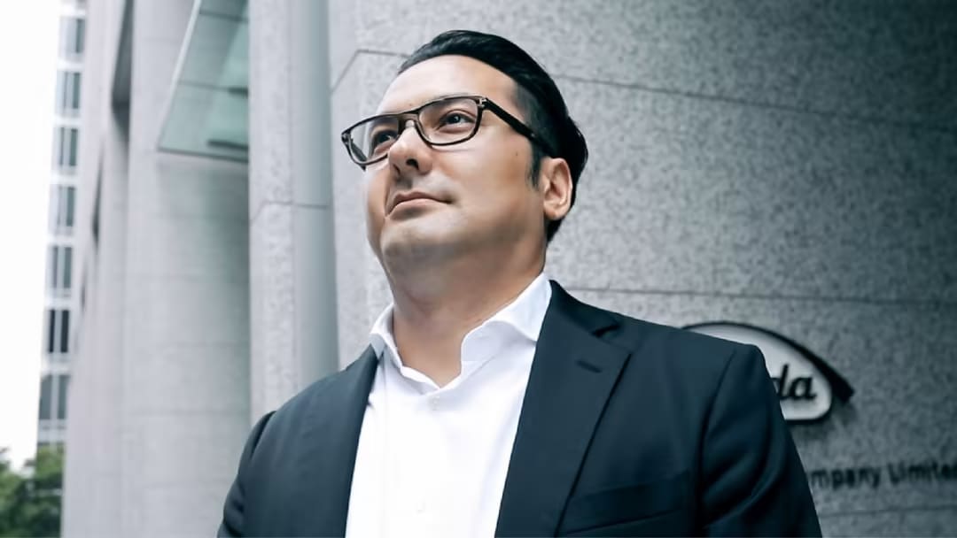 キャリア採用社員