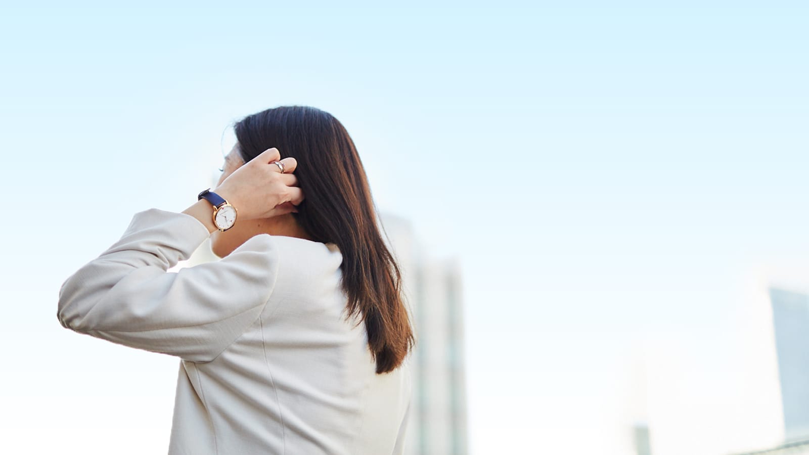 働く女性社員