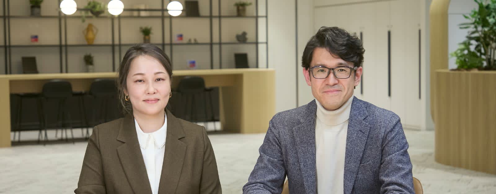 談笑する聖マリアンナ医科大学病院砂川腫瘍内科医とタケダ伊豆丸