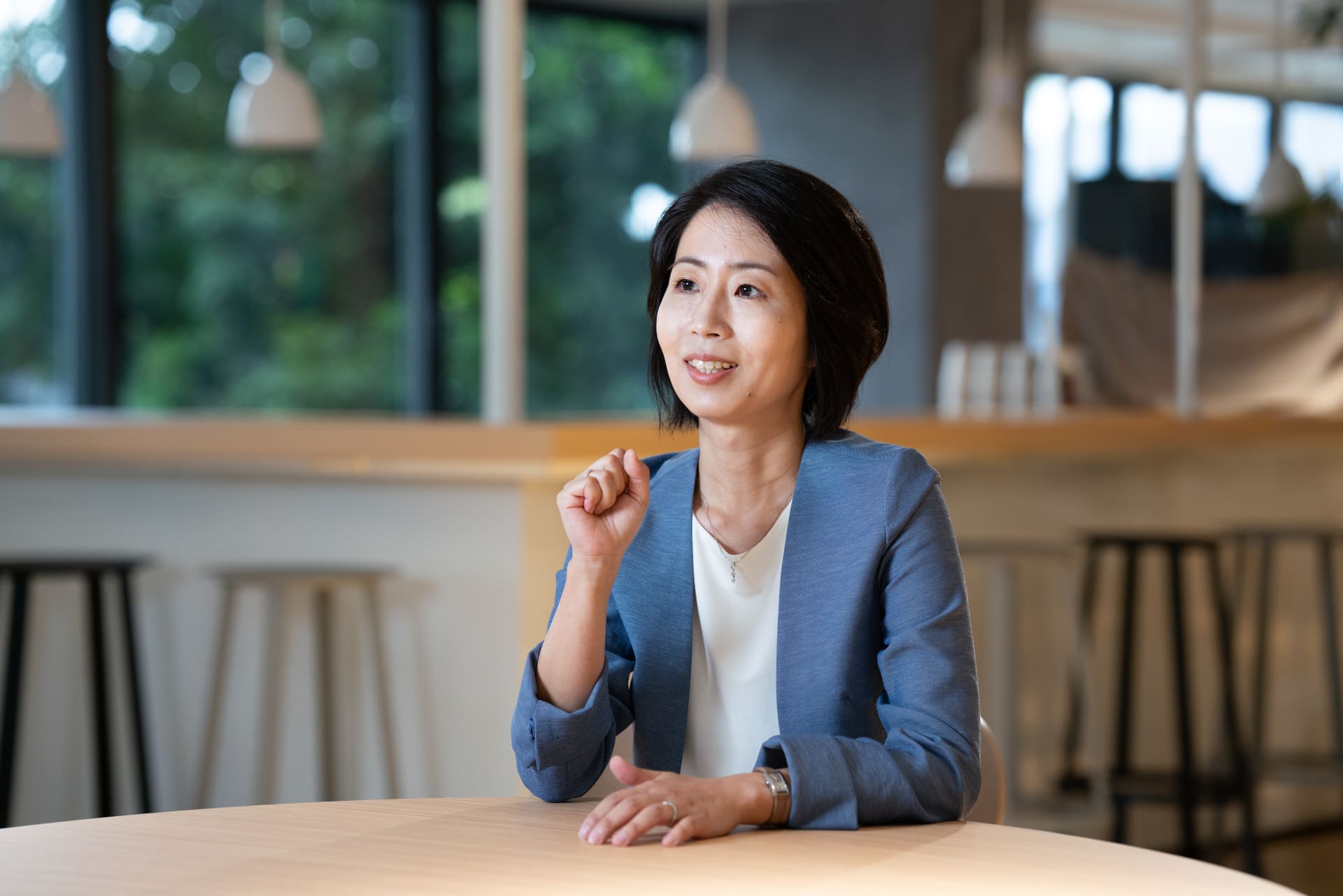 各国の法令や基準に準拠しながらも、よりシンプルな試験法の確立に取り組む尾田さん