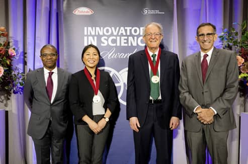 Winners Elaine Y. Hsiao, Ph.D., and Jeffrey Gordon, M.D., are joined by Chinwe Ukomadu, M.D., Ph.D., Head GI Therapeutic Area Unit, Takeda (far left) and Andy Plump, M.D., Ph.D., President Research & Development, Takeda (far right)