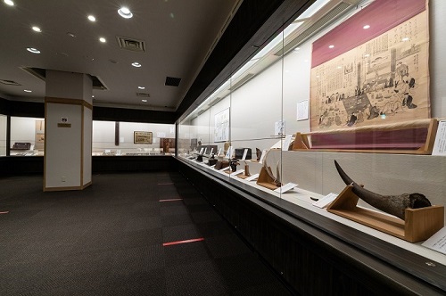 Exhibits at the Kyō-u Library